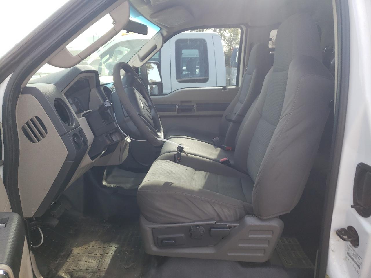 2010 Ford F450 Super Duty VIN: 1FDAX4HR7AEB01465 Lot: 80366375