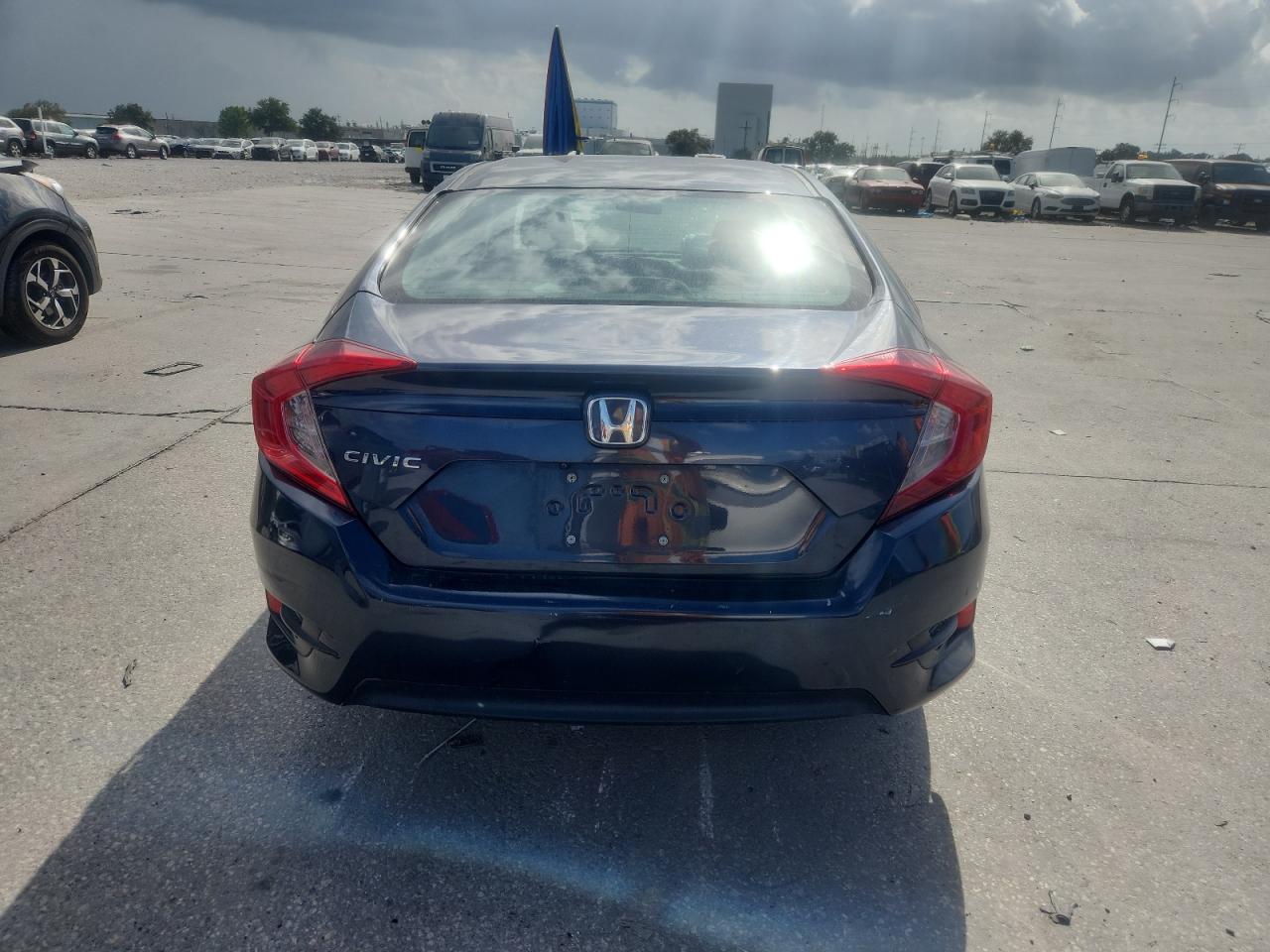 2018 Honda Civic Lx VIN: 19XFC2F50JE042922 Lot: 85168955