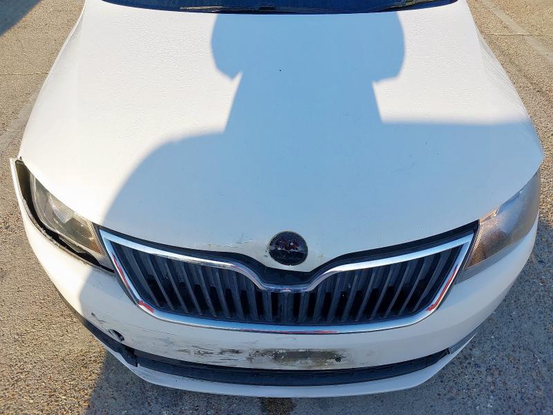 2015 SKODA RAPID SE TSI 