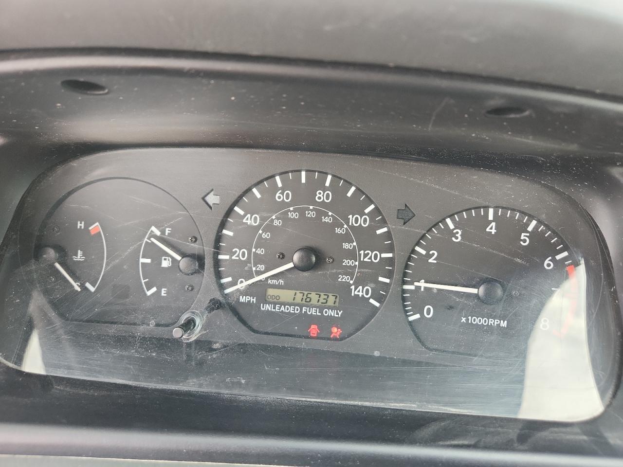 1998 Toyota Camry VIN: 4T1BG22K4WU381704 Lot: 82344075