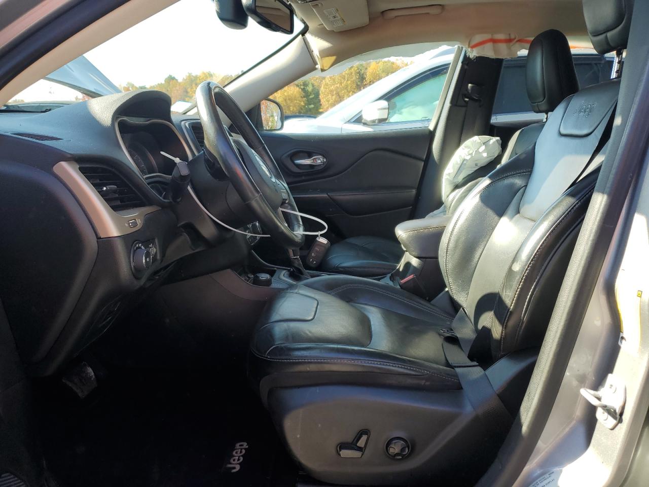 2015 Jeep Cherokee Limited VIN: 1C4PJMDSXFW717266 Lot: 89518525