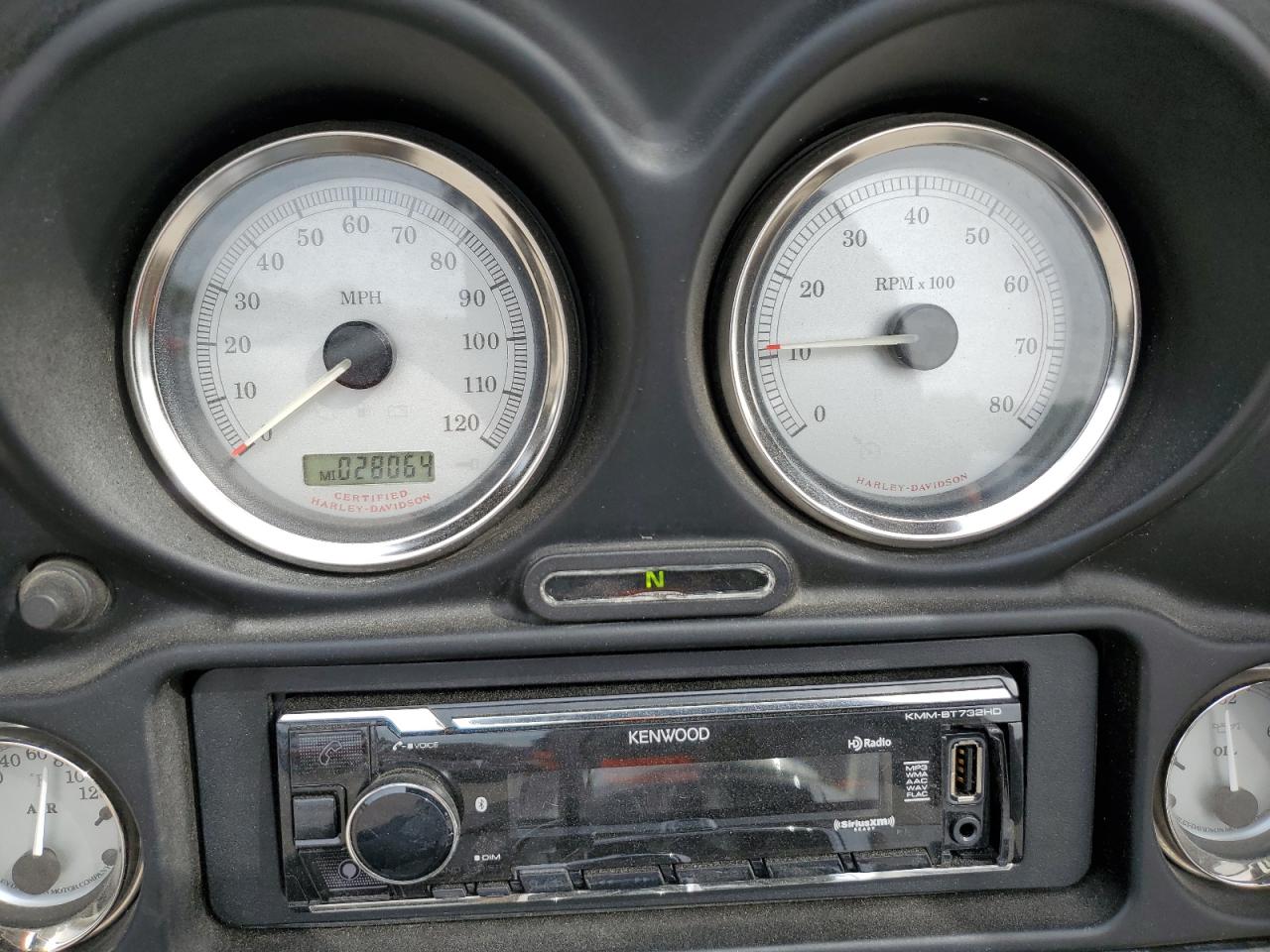 2006 Harley-Davidson Flhxi VIN: 1HD1KBW176Y664704 Lot: 81967285