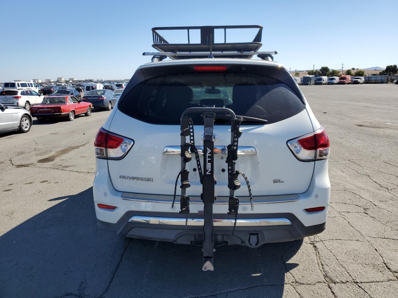 2015 Nissan Pathfinder S VIN: 5N1AR2MN6FC720563 Lot: 85748015