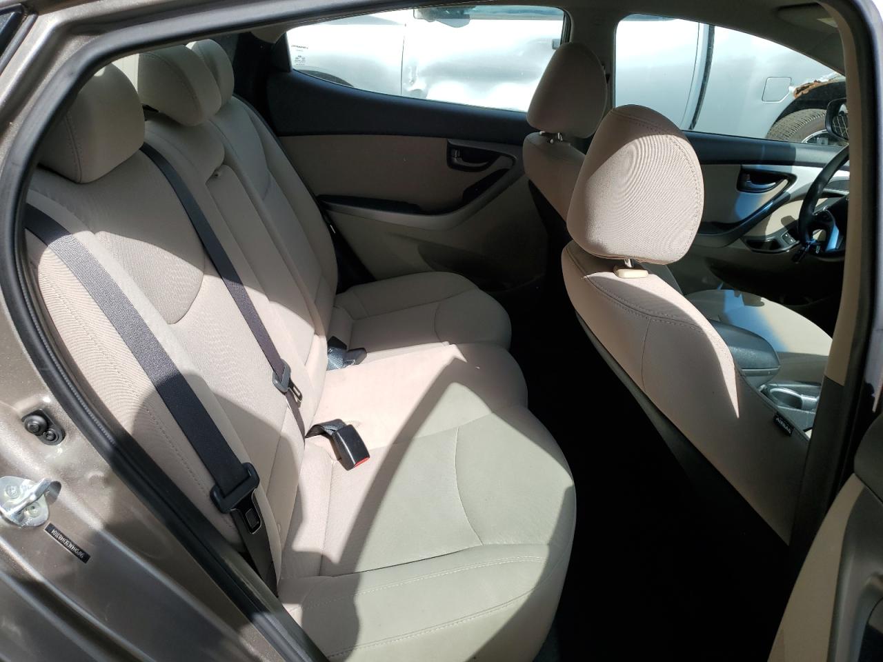 2014 Hyundai Elantra Se VIN: 5NPDH4AE5EH483104 Lot: 82334115