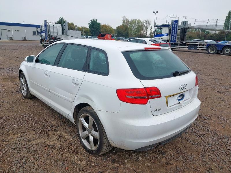 2010 AUDI A3 TECHNIK MPI 