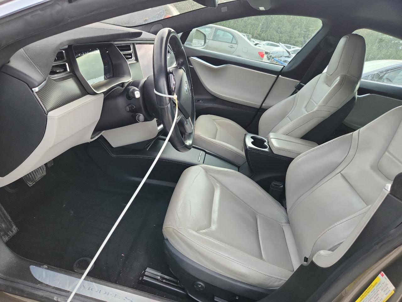 2016 Tesla Model S VIN: 5YJSA1E23GF149911 Lot: 82298055