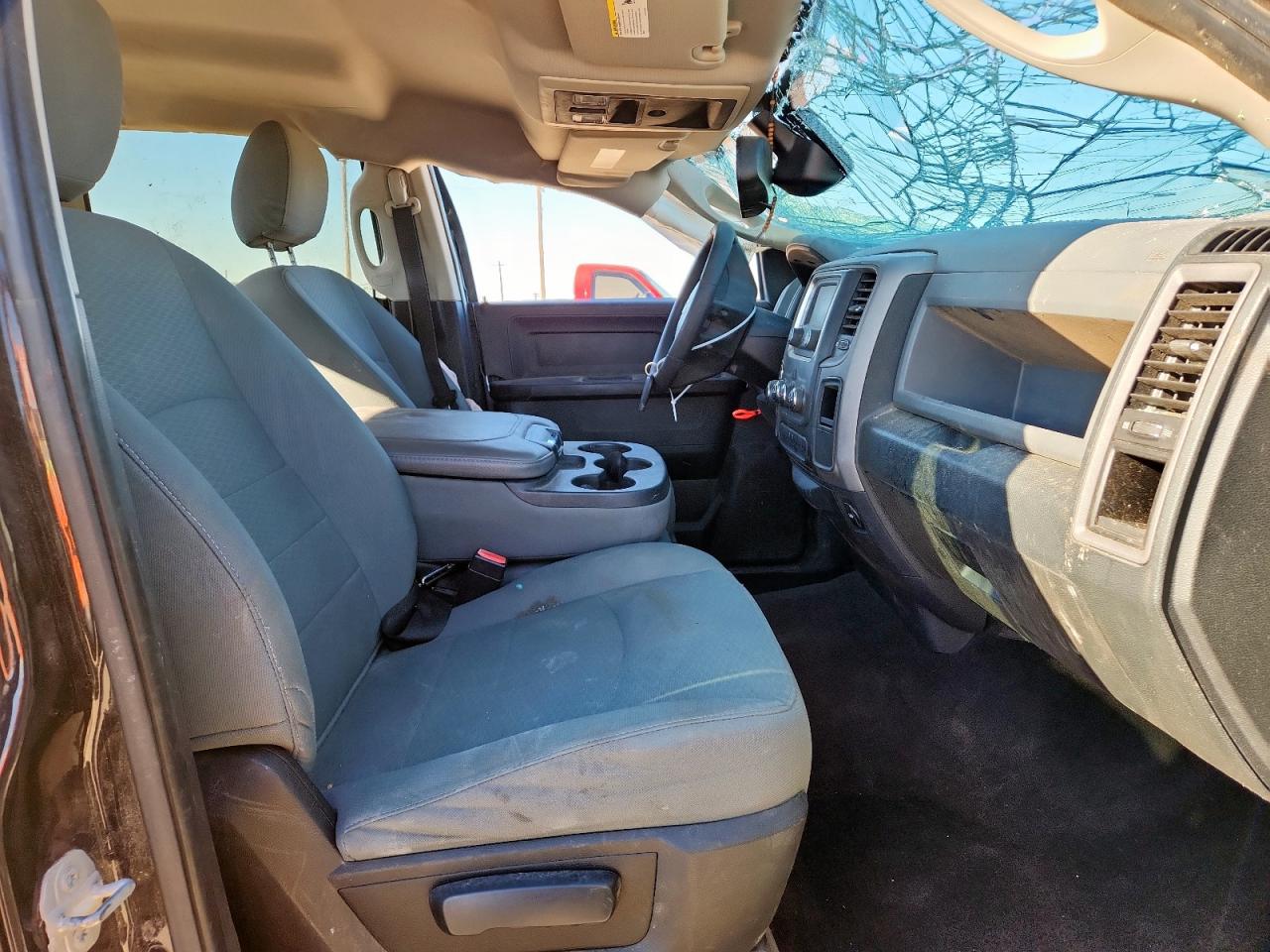 2016 Ram 1500 St VIN: 3C6RR7KT4GG158495 Lot: 86188975