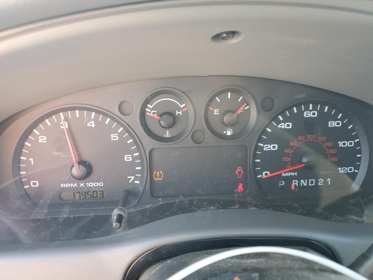 2011 Ford Ranger Super Cab VIN: 1FTLR4EE8BPA48452 Lot: 84975035