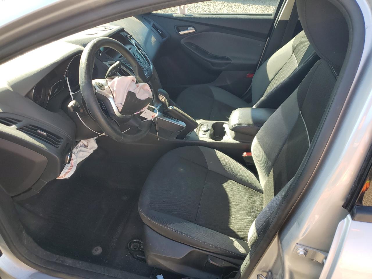 2014 Ford Focus Se VIN: 1FADP3F27EL235580 Lot: 85102555