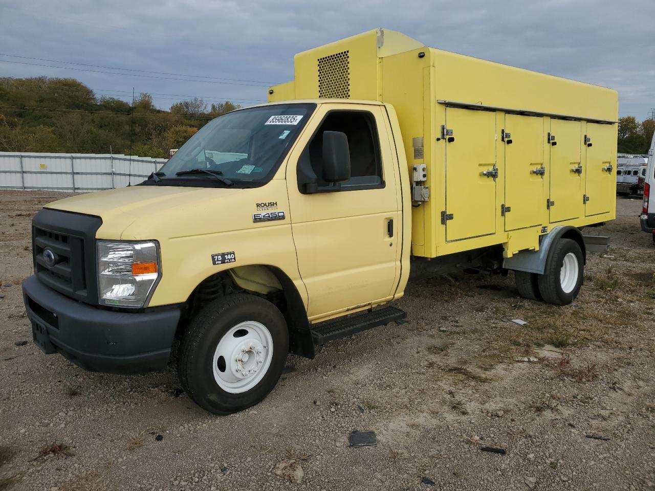 2019 Ford E450 Delivery Truck yellow null gas 1FDXE4FS3KDC53739 photo #1