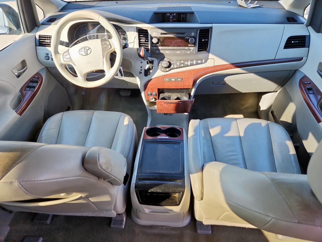 2014 Toyota Sienna Xle VIN: 5TDYK3DC1ES443071 Lot: 86287605