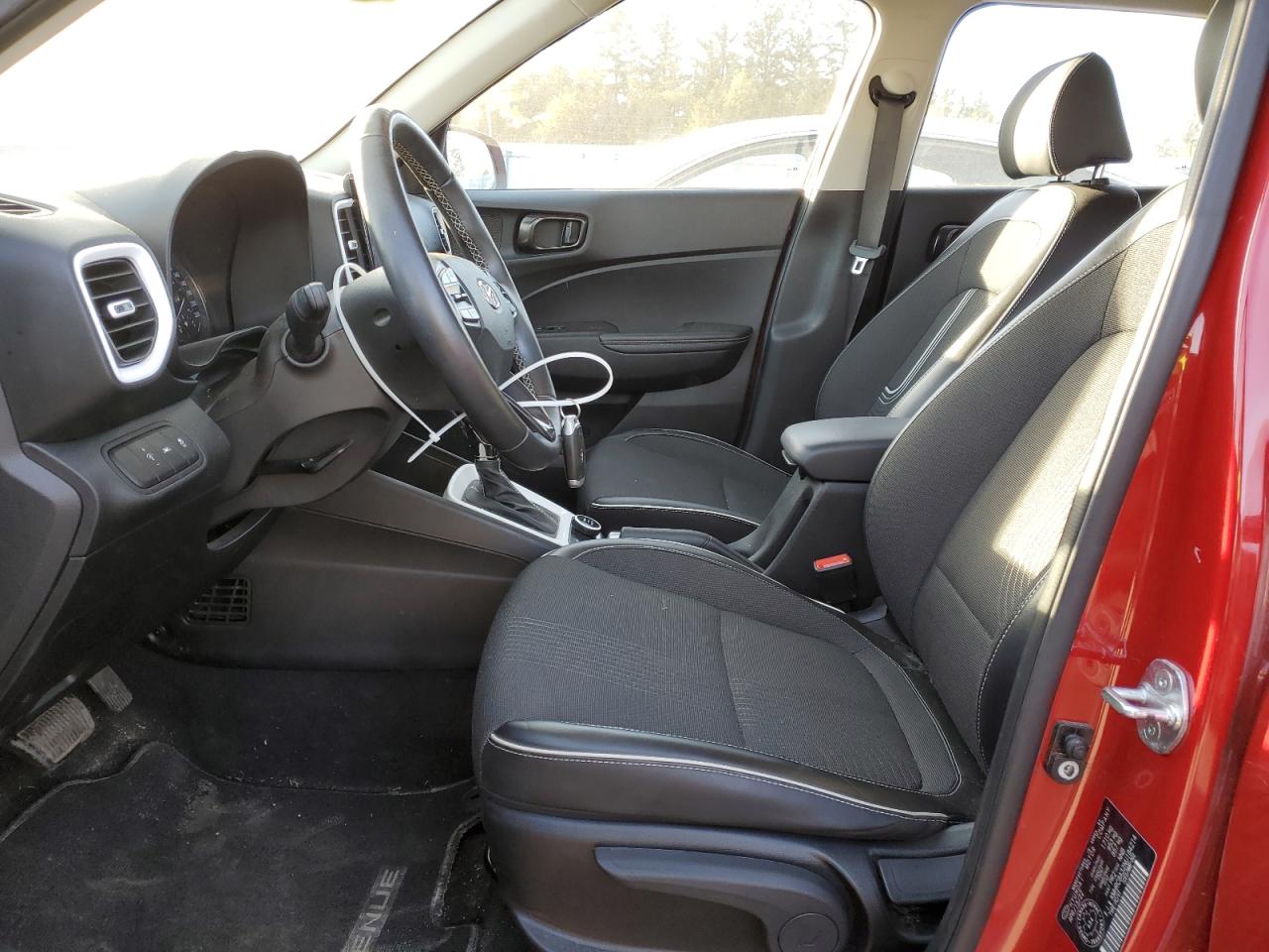 2022 Hyundai Venue Sel VIN: KMHRC8A32NU184214 Lot: 85274665