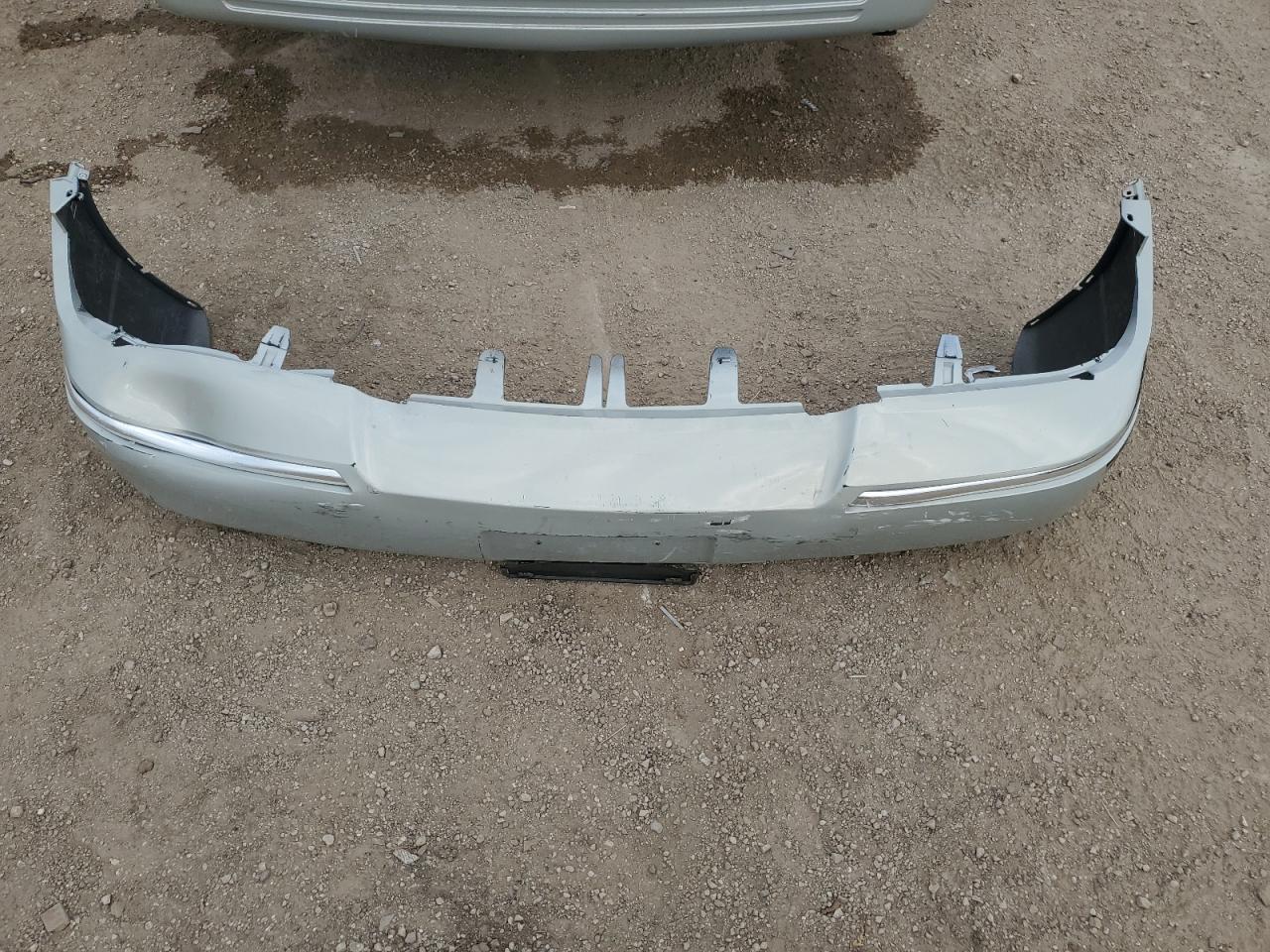 2003 Mercury Grand Marquis Gs VIN: 2MEFM74W43X692628 Lot: 87106895