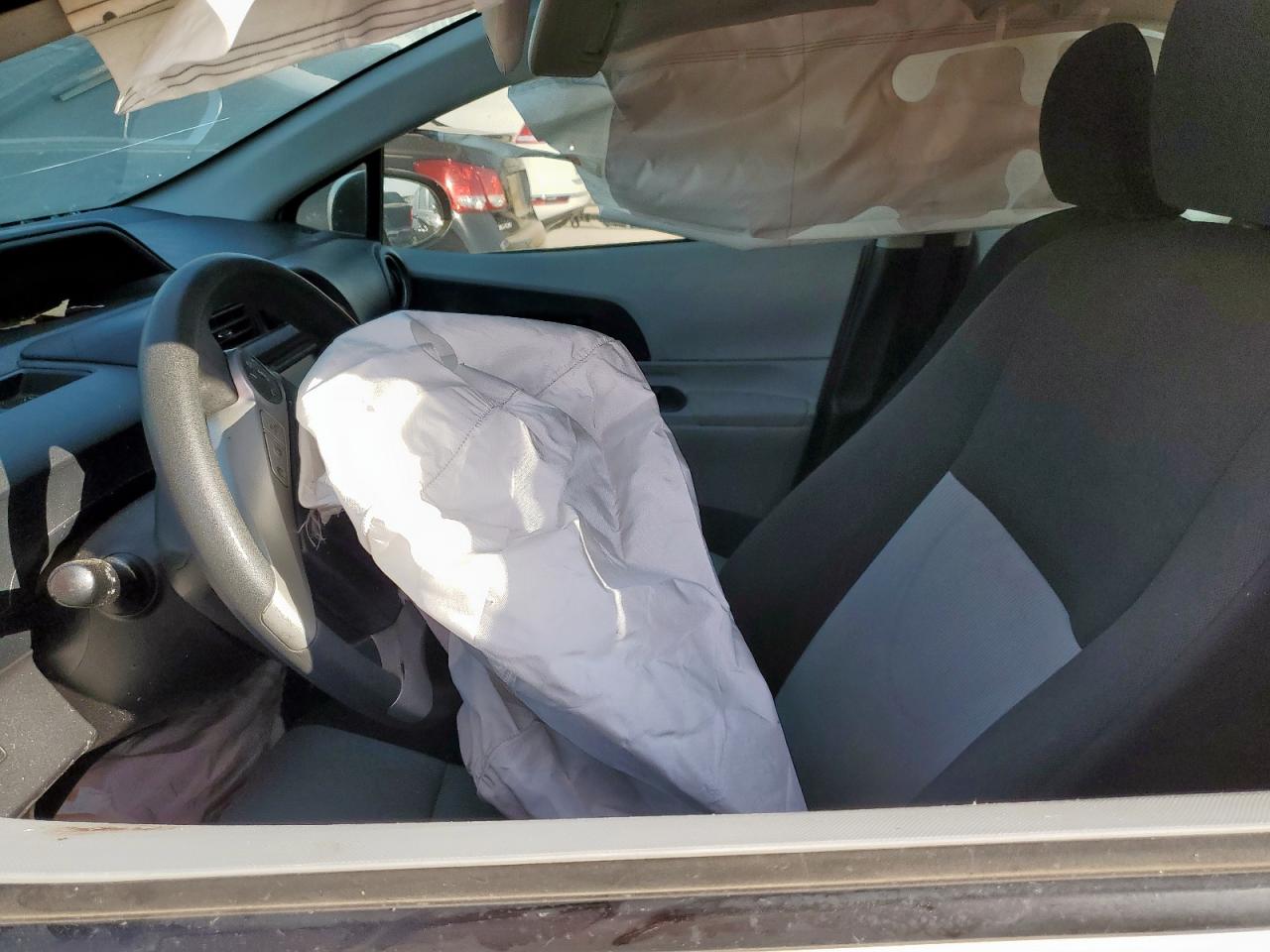 2013 Toyota Prius C VIN: JTDKDTB36D1538210 Lot: 85852445