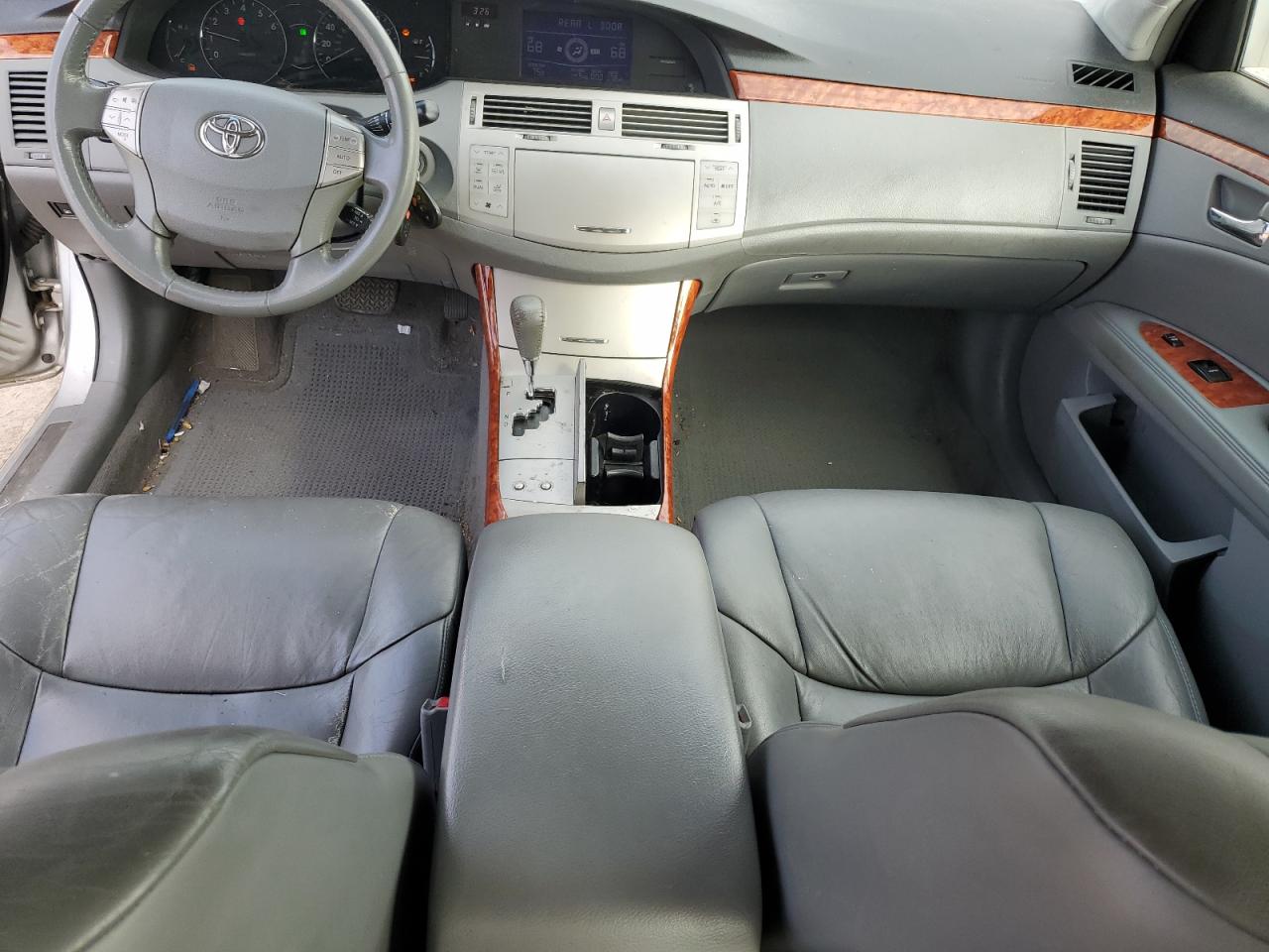 2005 Toyota Avalon Xl VIN: 4T1BK36B05U005515 Lot: 85305375