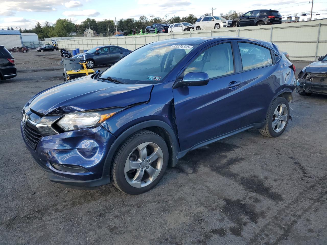 HONDA HR-V 2017. Lot# 85274795. VIN 3CZRU6H38HG707149. Photo 1