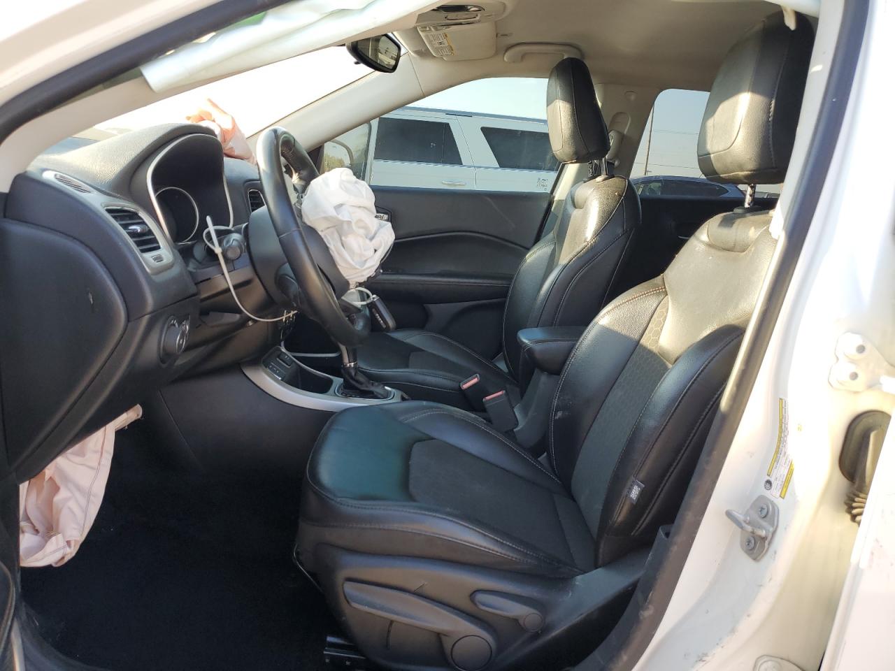 2018 Jeep Compass Latitude VIN: 3C4NJCBB6JT487454 Lot: 84992365