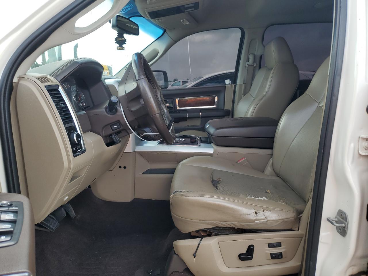 2009 Dodge Ram 1500 VIN: 1D3HB13T99J518437 Lot: 85763635