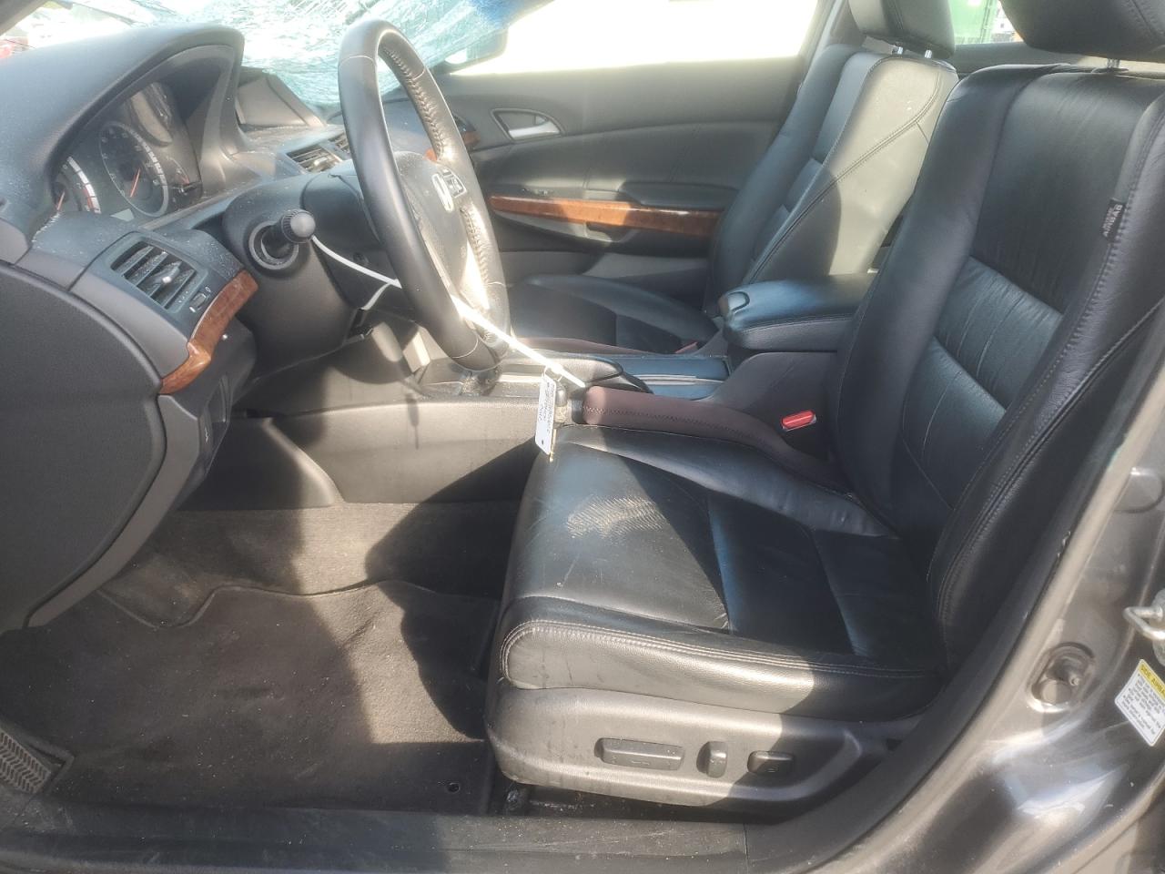 2012 Honda Accord Exl VIN: 1HGCP2F88CA136894 Lot: 84536005