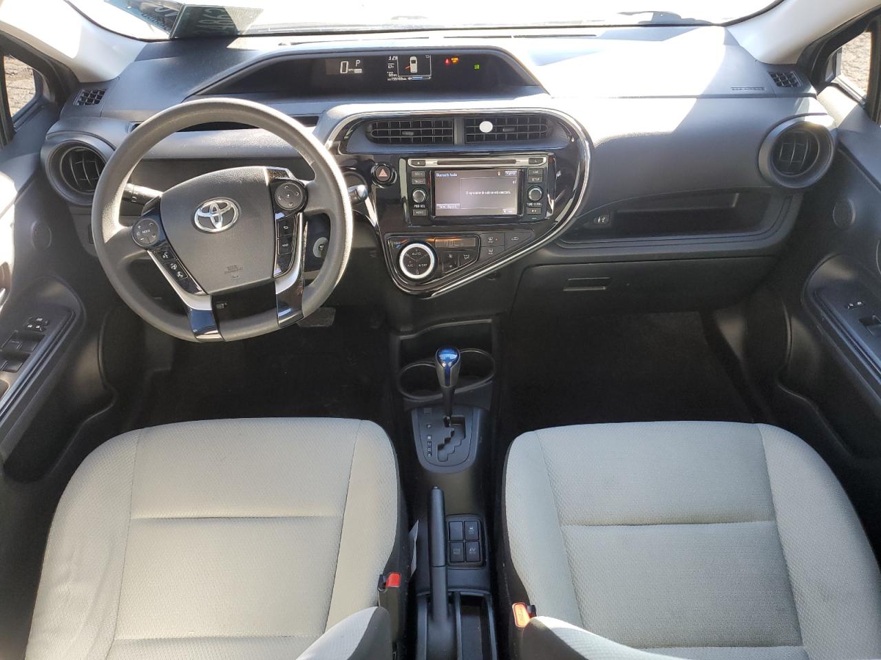 2018 Toyota Prius C VIN: JTDKDTB35J1599804 Lot: 82235595