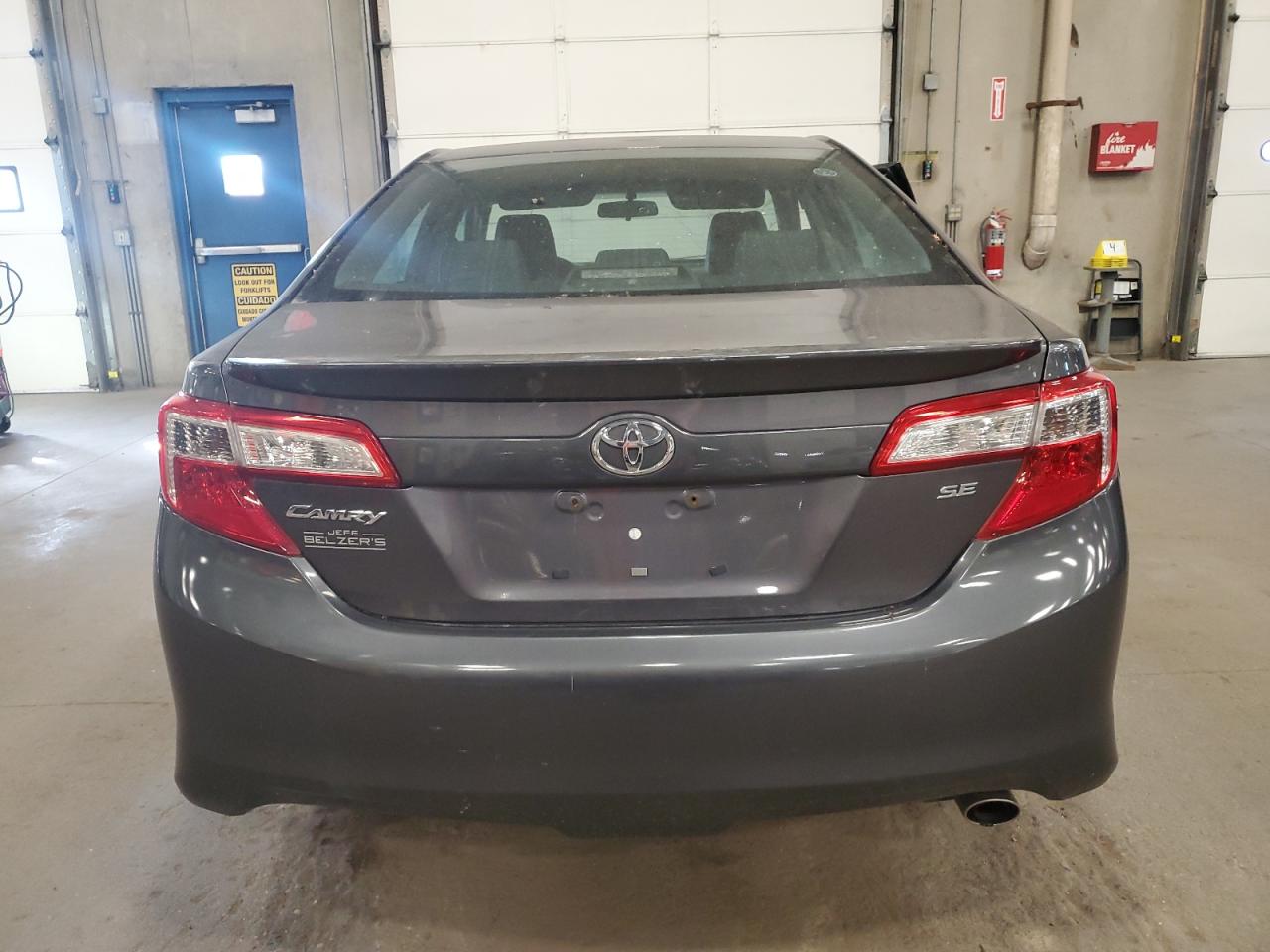 2014 Toyota Camry L VIN: 4T1BF1FK0EU750239 Lot: 86443825