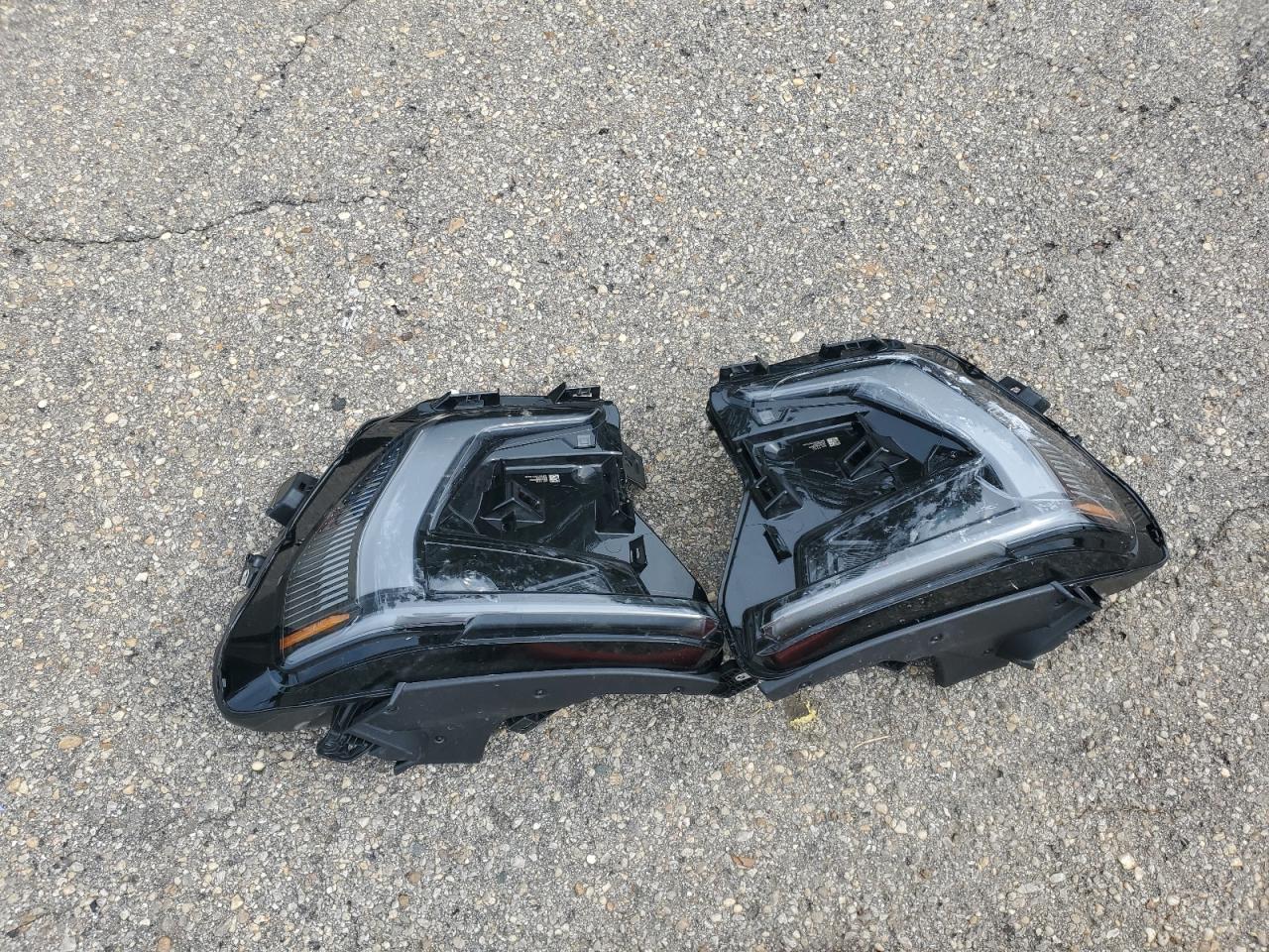 2025 GMC Acadia Elevation VIN: 1GKENKRS9SJ236073 Lot: 85141545