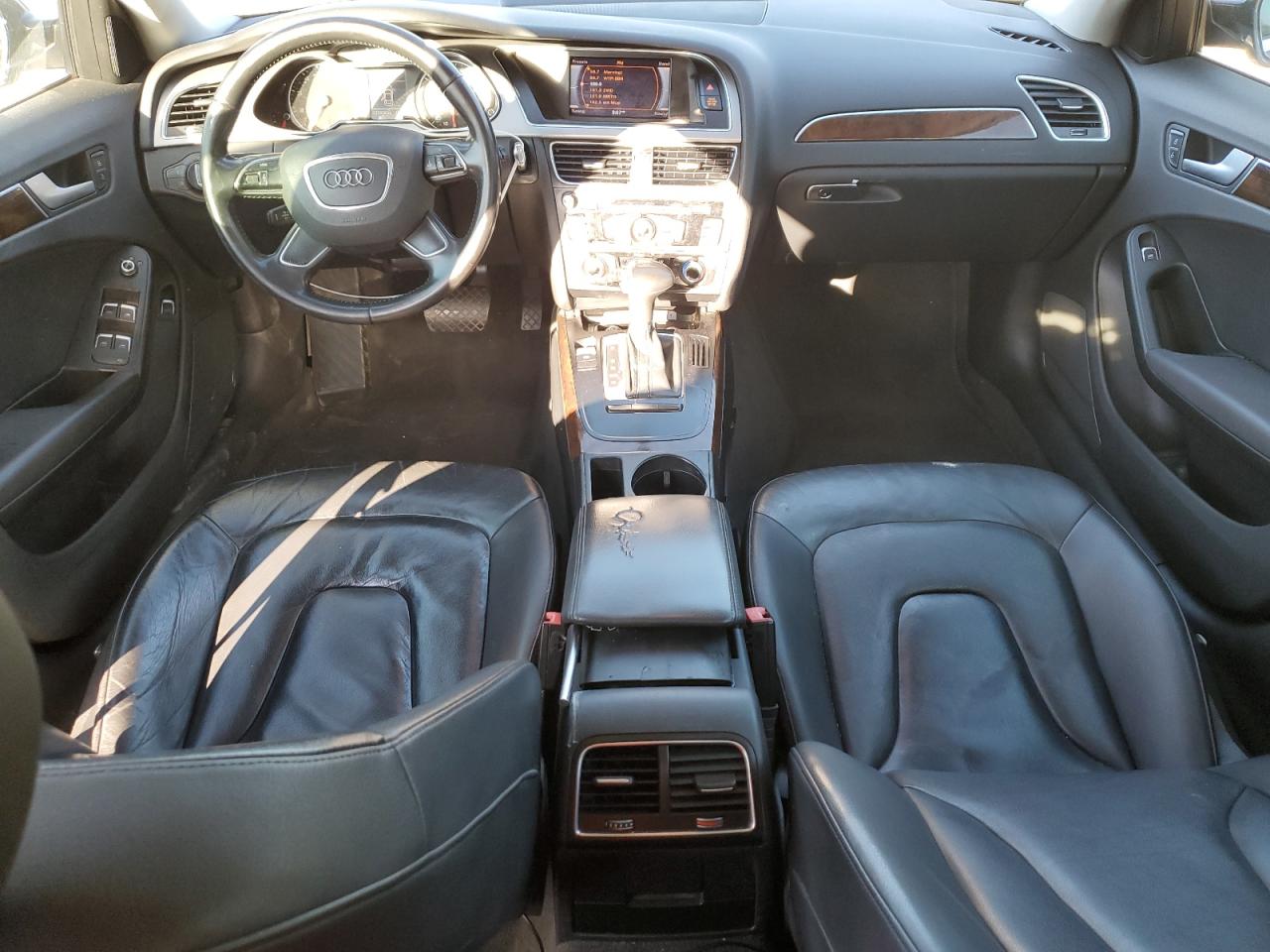 2015 Audi A4 Premium VIN: WAUAFAFL5FN027231 Lot: 82684175