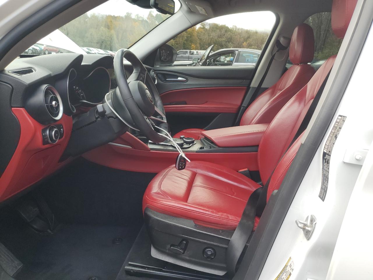 2018 Alfa Romeo Stelvio Ti VIN: ZASFAKBN8J7B72983 Lot: 90545095