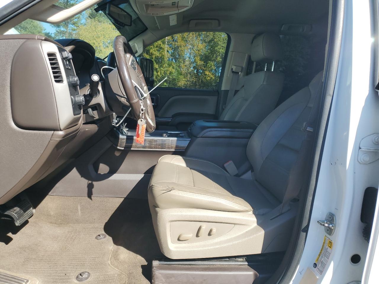 2016 GMC Sierra K2500 Denali VIN: 1GT12UE88GF272601 Lot: 89618305
