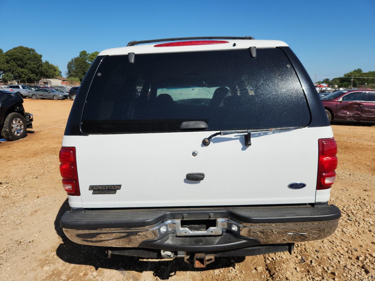 1998 Ford Expedition VIN: 1FMRU18W7WLB58199 Lot: 81983865