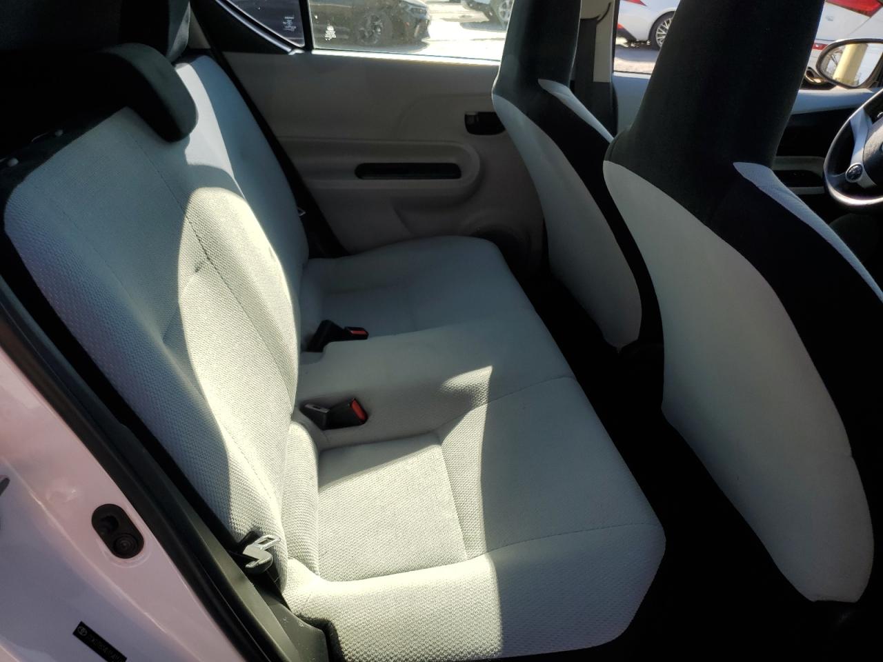 2013 Toyota Prius C VIN: JTDKDTB34D1541526 Lot: 82430135