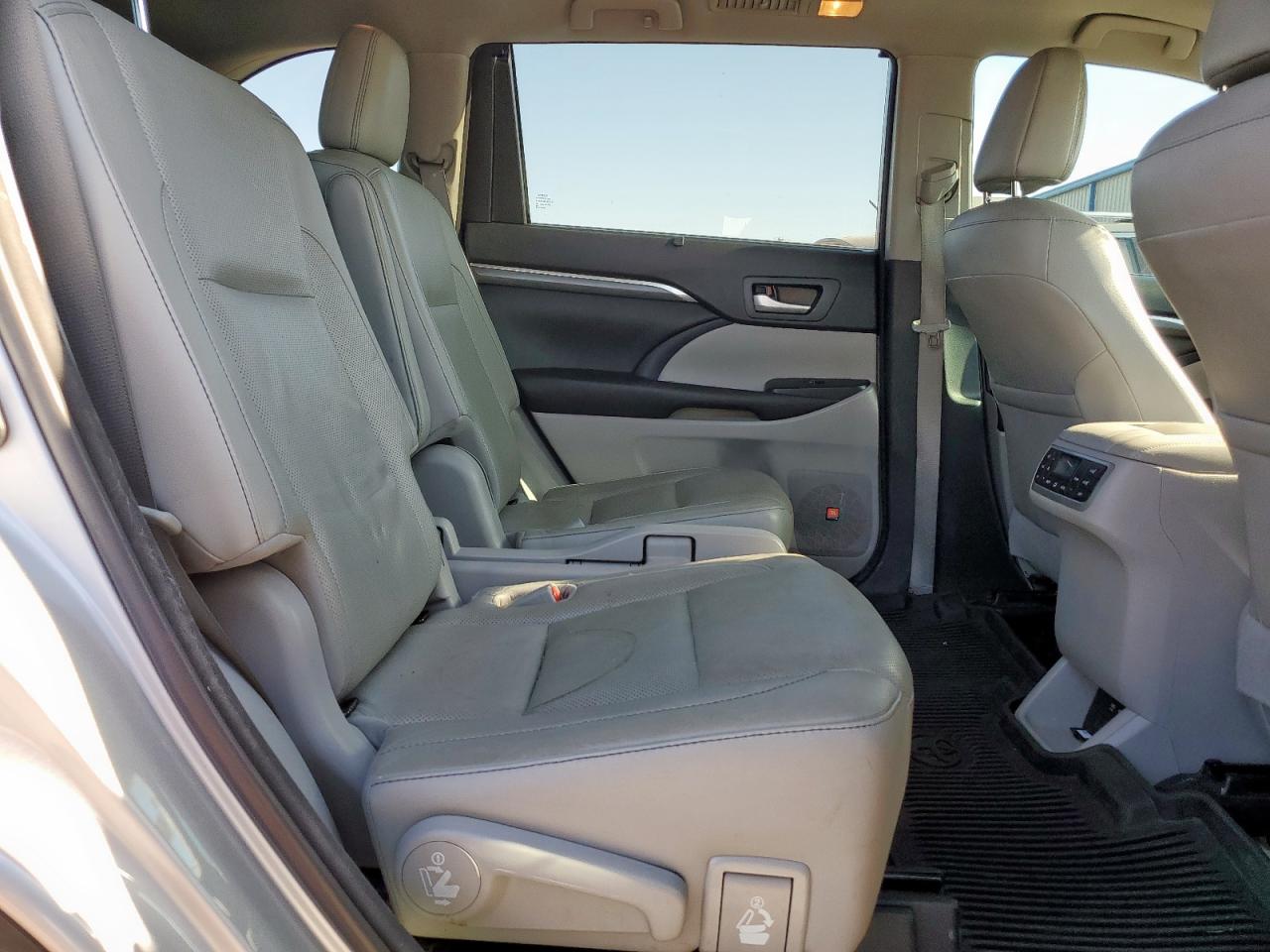 2017 Toyota Highlander Limited VIN: 5TDDZRFH3HS358565 Lot: 84708675