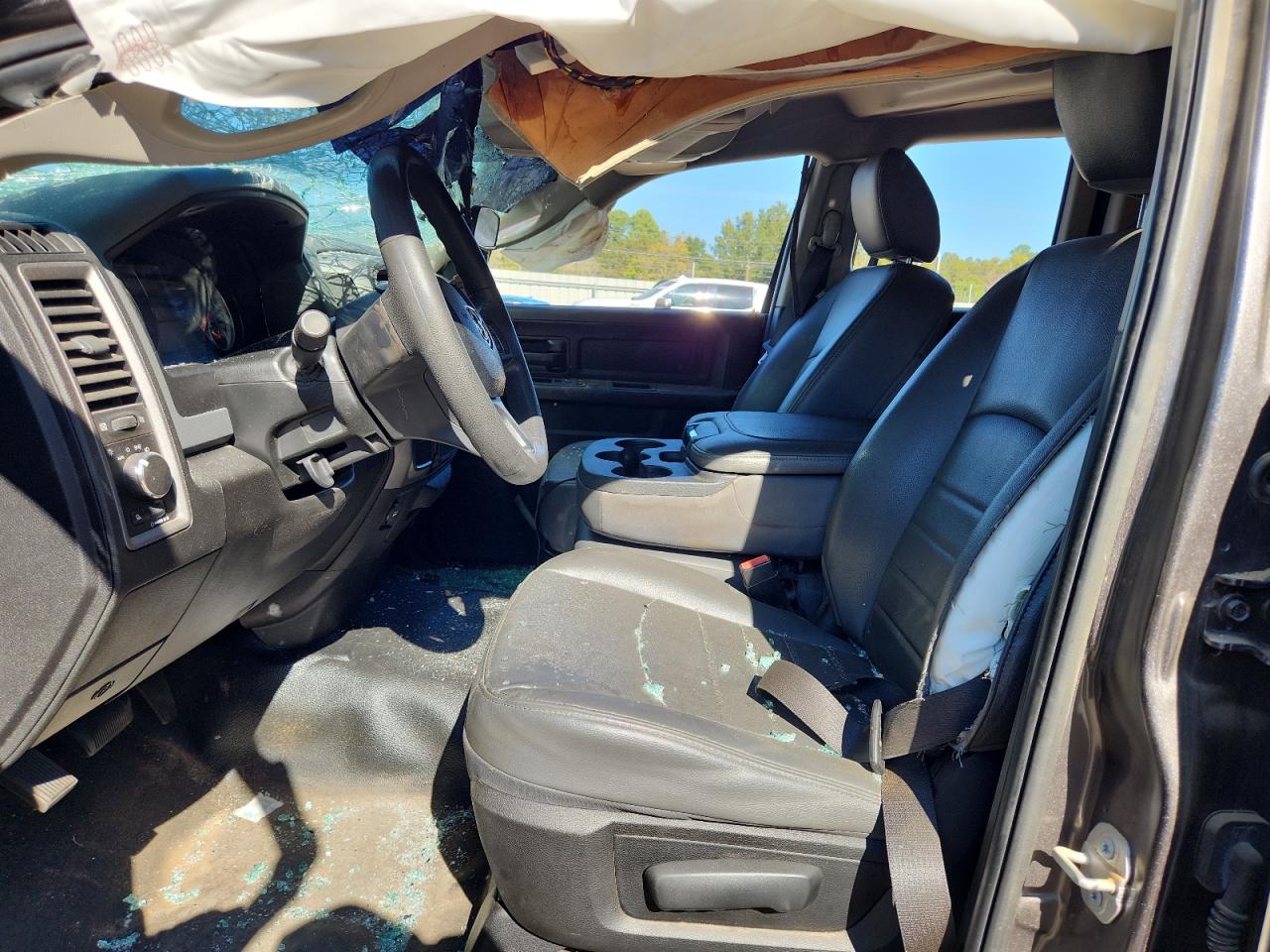 2019 Ram 1500 Classic Tradesman VIN: 1C6RR6FT5KS585609 Lot: 86541865
