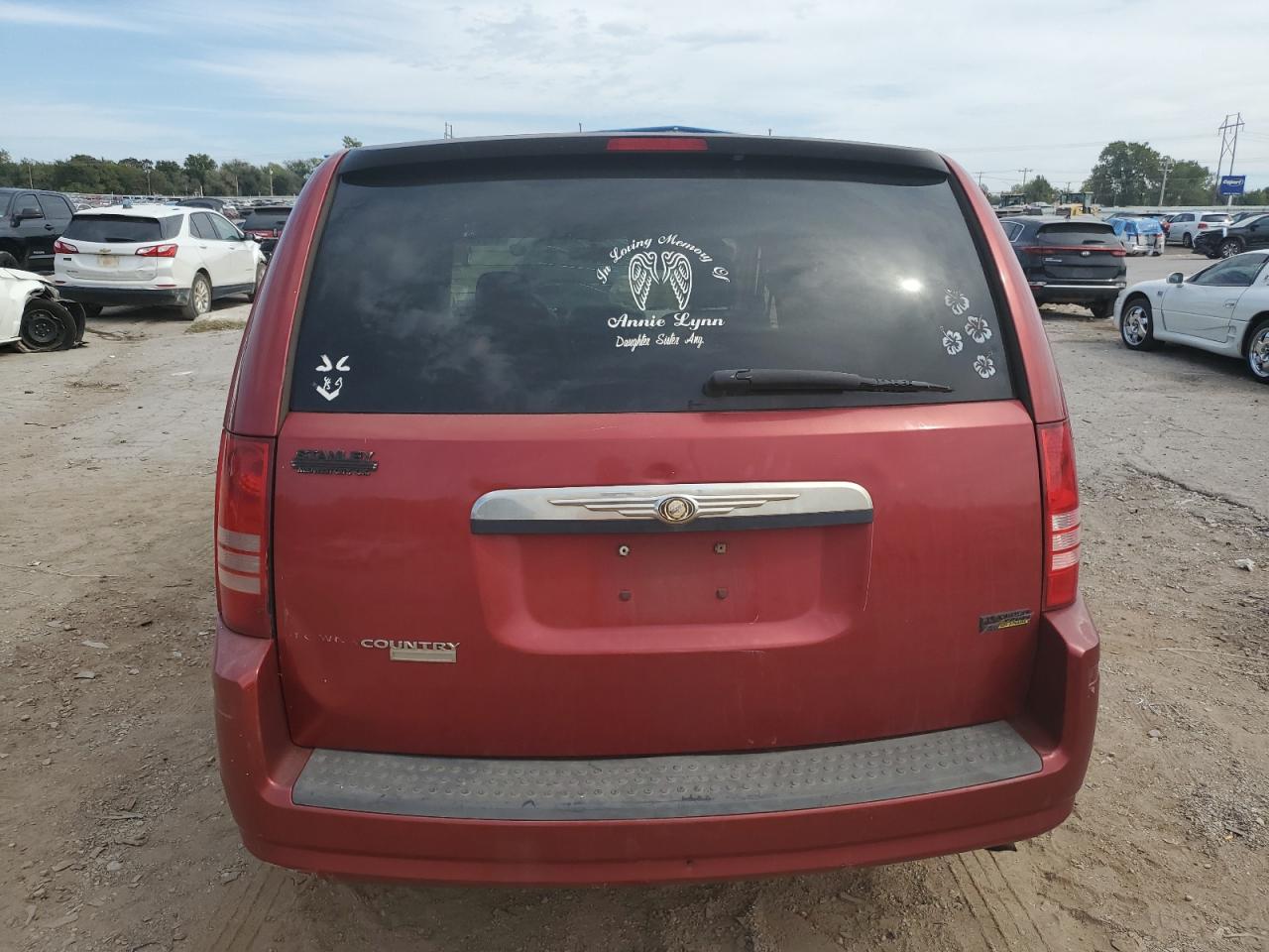 2008 Chrysler Town & Country Lx VIN: 2A8HR44HX8R819849 Lot: 81699865