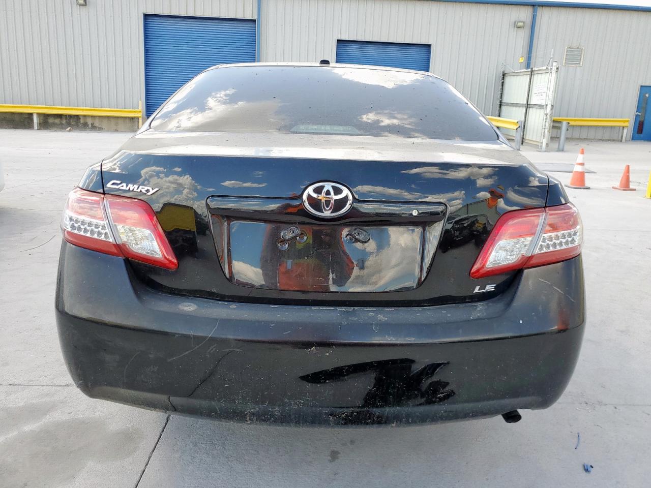 2010 Toyota Camry Base VIN: 4T4BF3EK9AR032170 Lot: 85367055