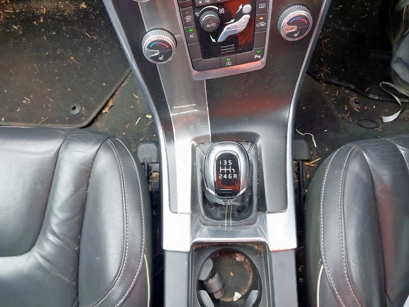 2014 VOLVO XC60 D4 [181] R DESIGN LUX 5DR