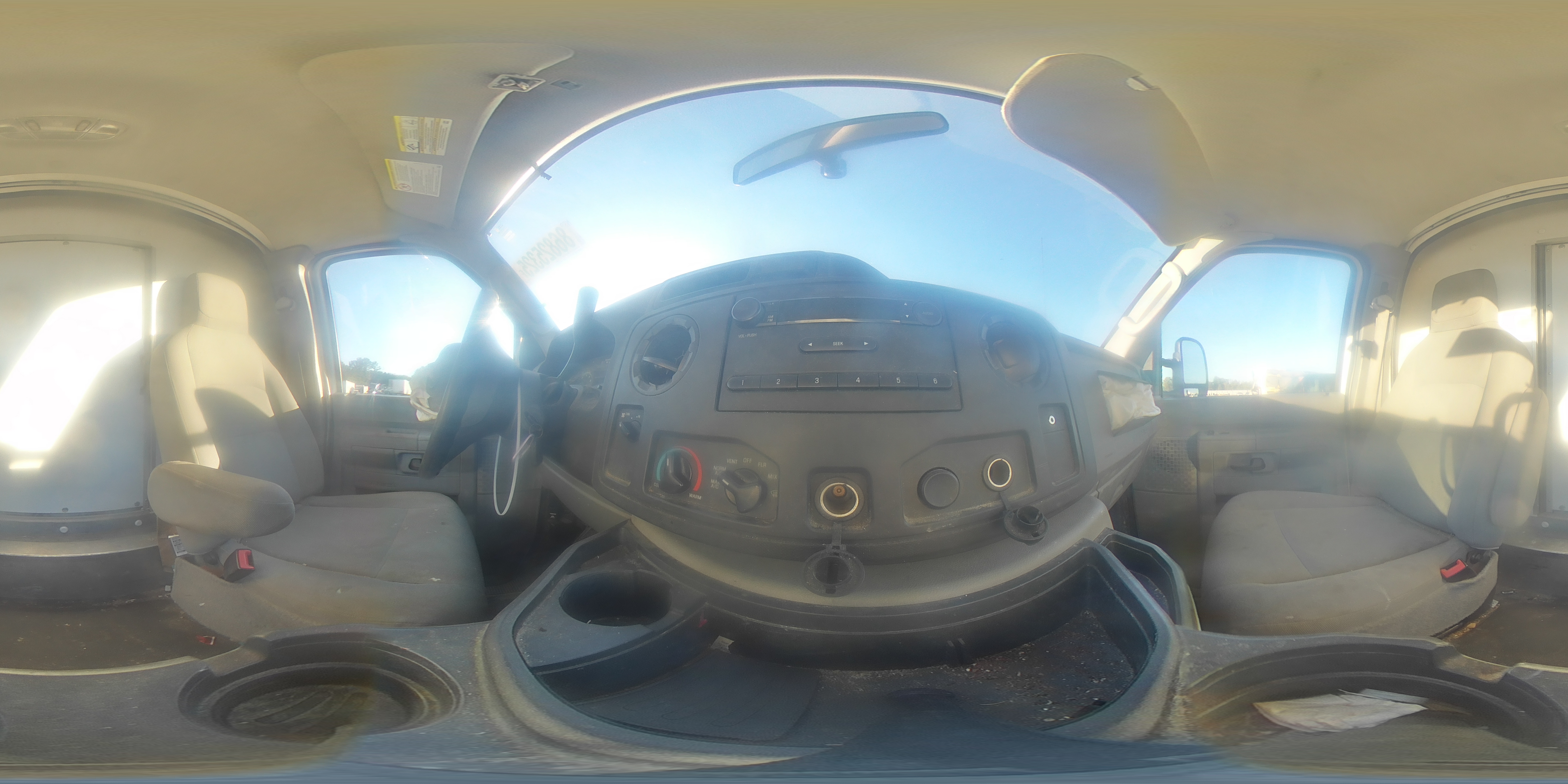 2017 Ford Econoline E450 Super Duty Cutaway Van VIN: 1FDXE4FS7HDC75638 Lot: 86825325