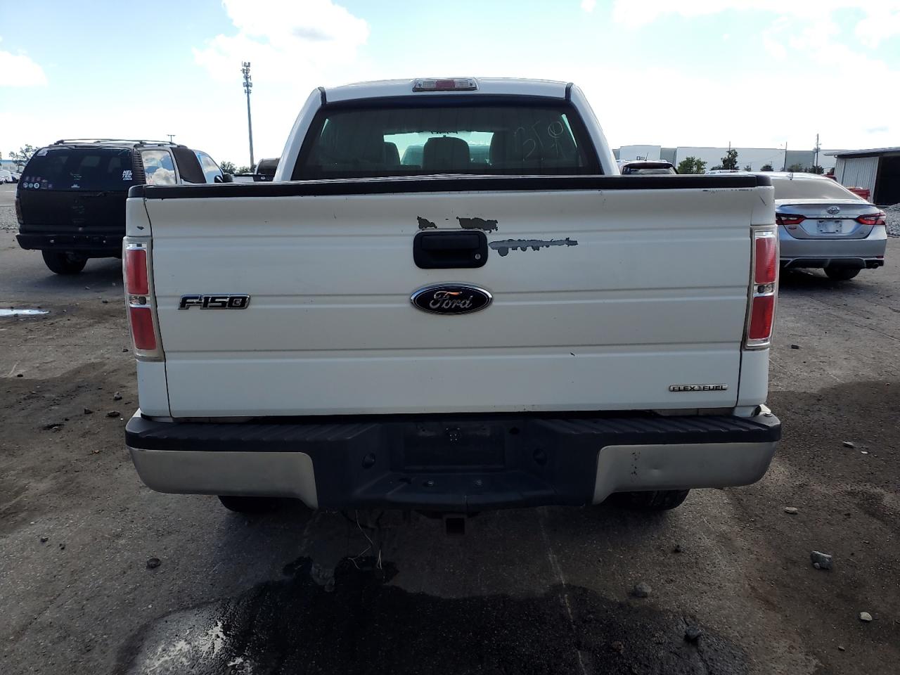 2011 Ford F150 Supercrew VIN: 1FTFW1EF2BKD49471 Lot: 82653135