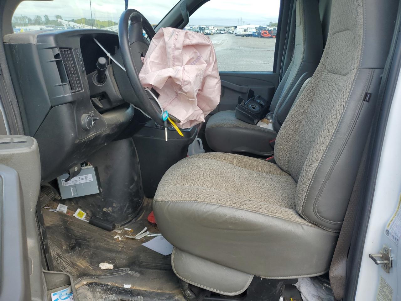 2023 Chevrolet Express G3 - Box Truck VIN: 1GB0GRF74P1101149 Lot: 85678915