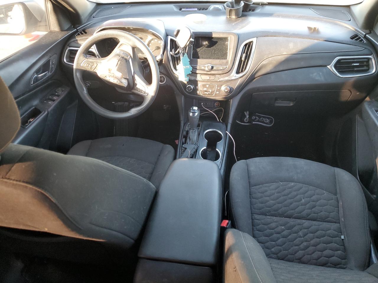 2019 Chevrolet Equinox Lt VIN: 2GNAXKEV4K6272830 Lot: 71808175