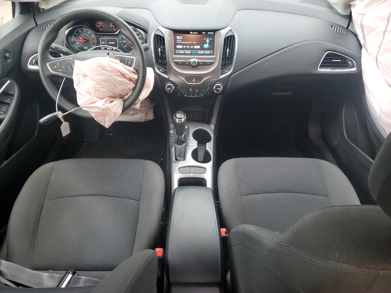 2017 Chevrolet Cruze Lt VIN: 1G1BE5SM6H7151881 Lot: 85570545