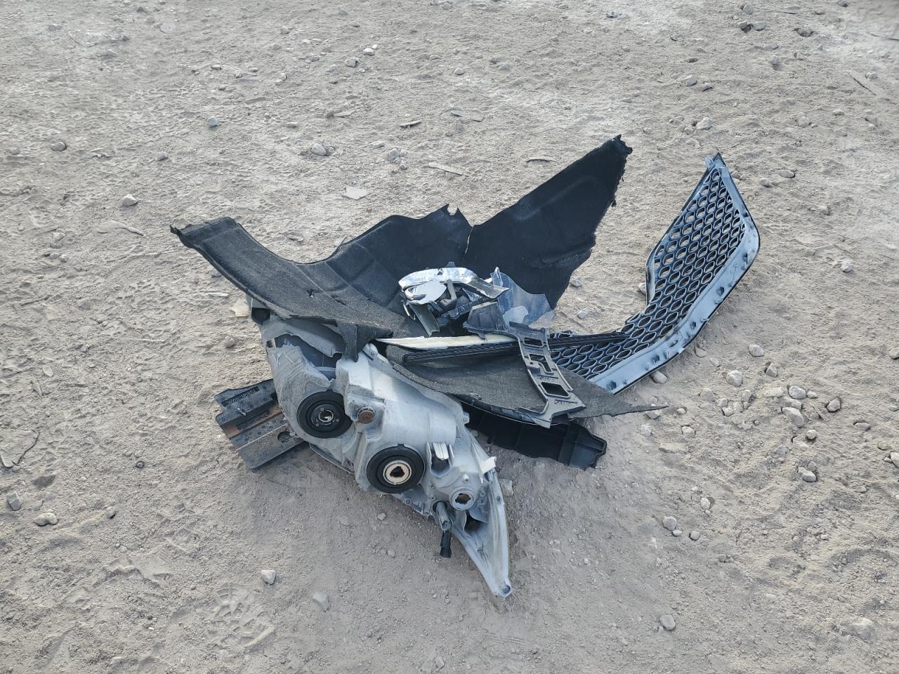 2010 Toyota Camry Base VIN: 4T1BF3EK2AU556237 Lot: 85526015