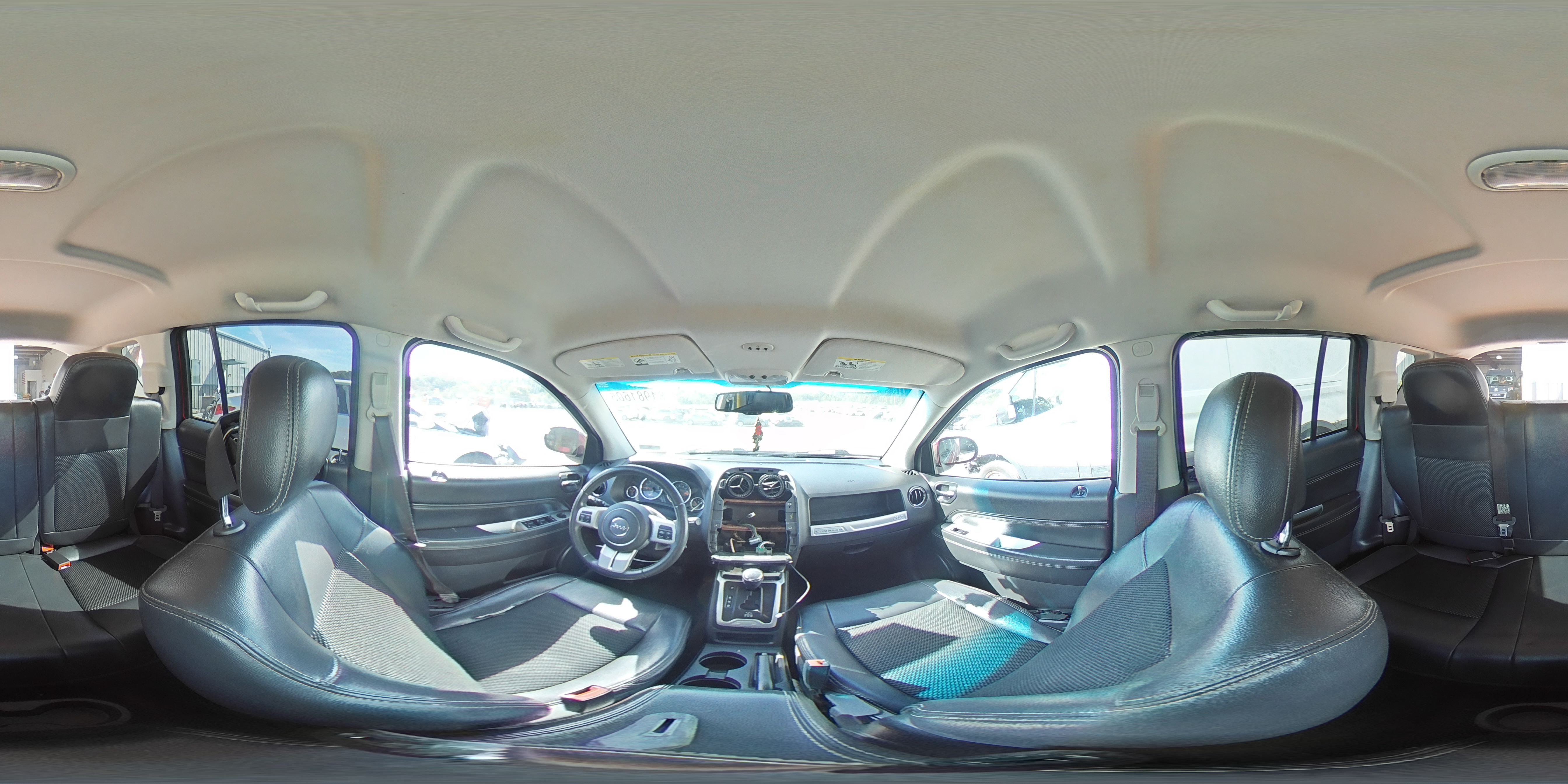 2014 Jeep Compass Latitude VIN: 1C4NJCEA5ED518028 Lot: 81981605