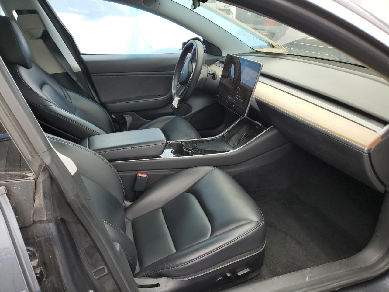 2019 Tesla Model 3 VIN: 5YJ3E1EB8KF481277 Lot: 80700625