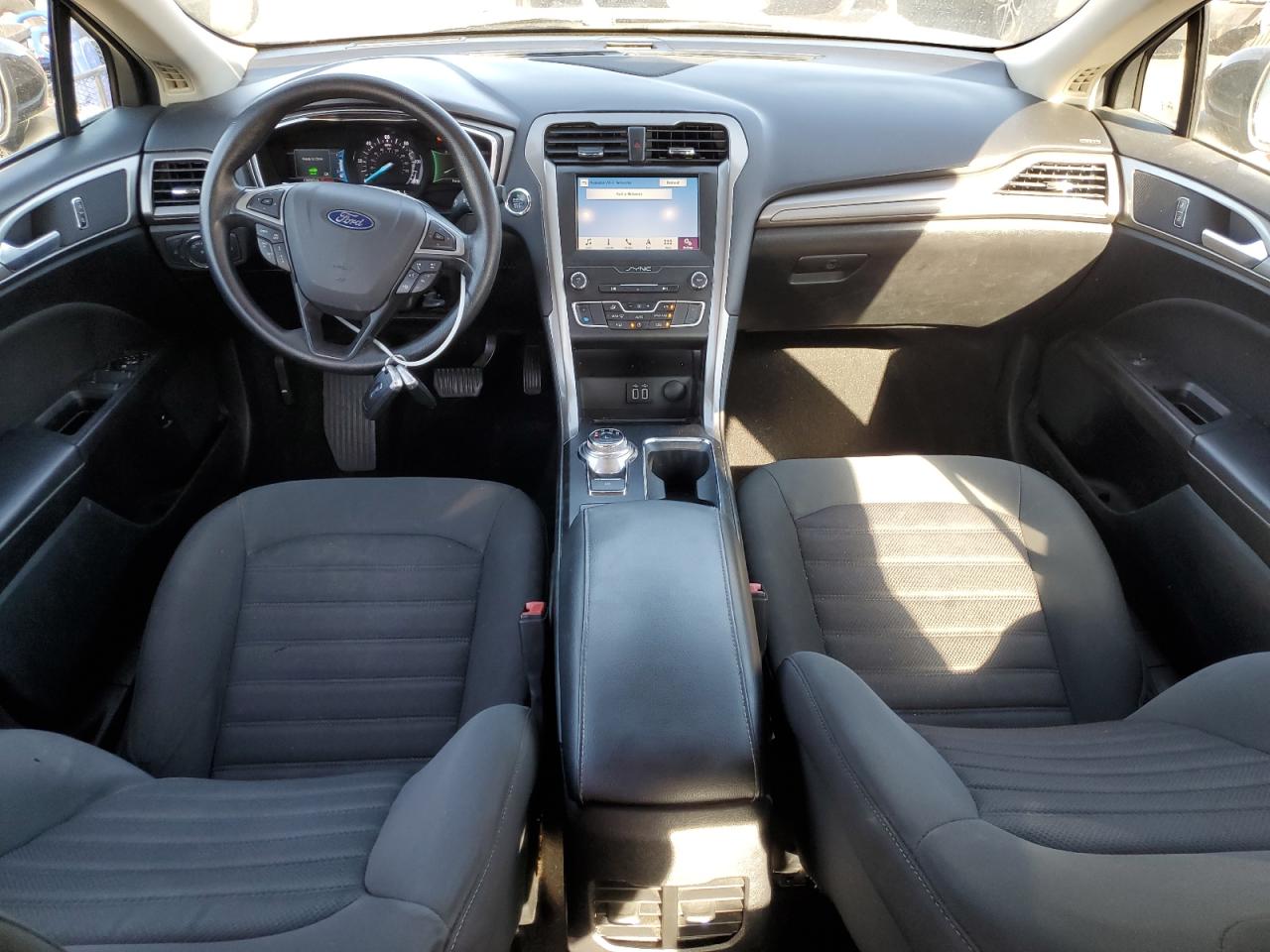 2019 Ford Fusion Se VIN: 3FA6P0LU3KR202313 Lot: 82335995