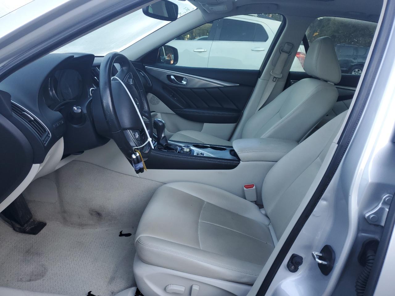 2015 Infiniti Q50 Base VIN: JN1BV7AP1FM330359 Lot: 86694825