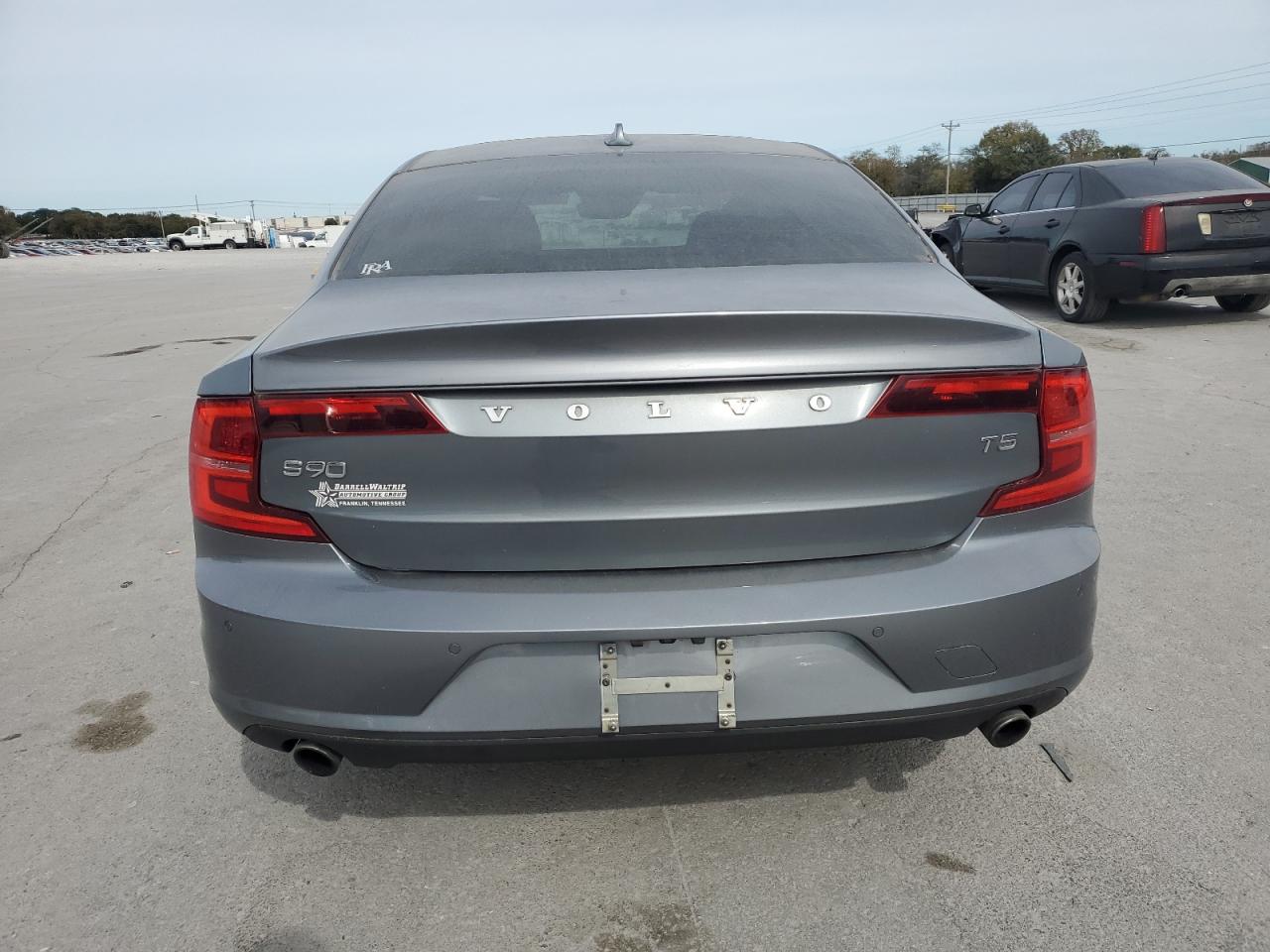 2019 Volvo S90 T5 Momentum VIN: LVY102AK7KP111065 Lot: 82751015