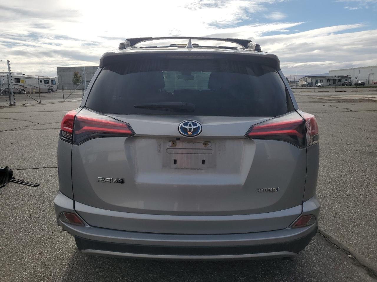 2018 Toyota Rav4 Hv Le VIN: JTMRJREV9JD228229 Lot: 84796675