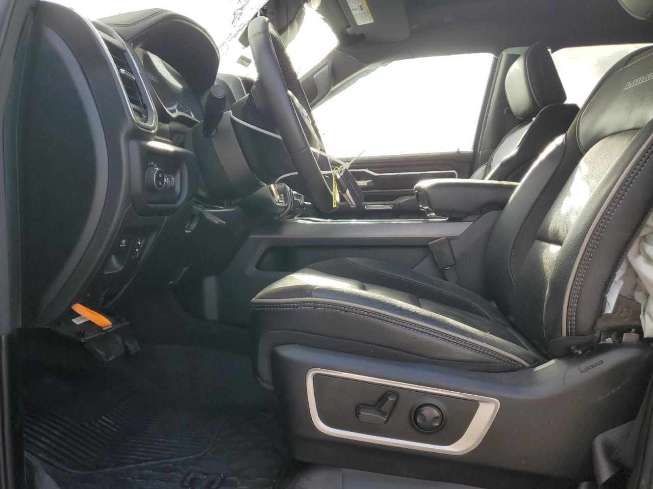 2024 Ram 1500 Laramie VIN: 1C6SRFJT7RN165125 Lot: 87285085