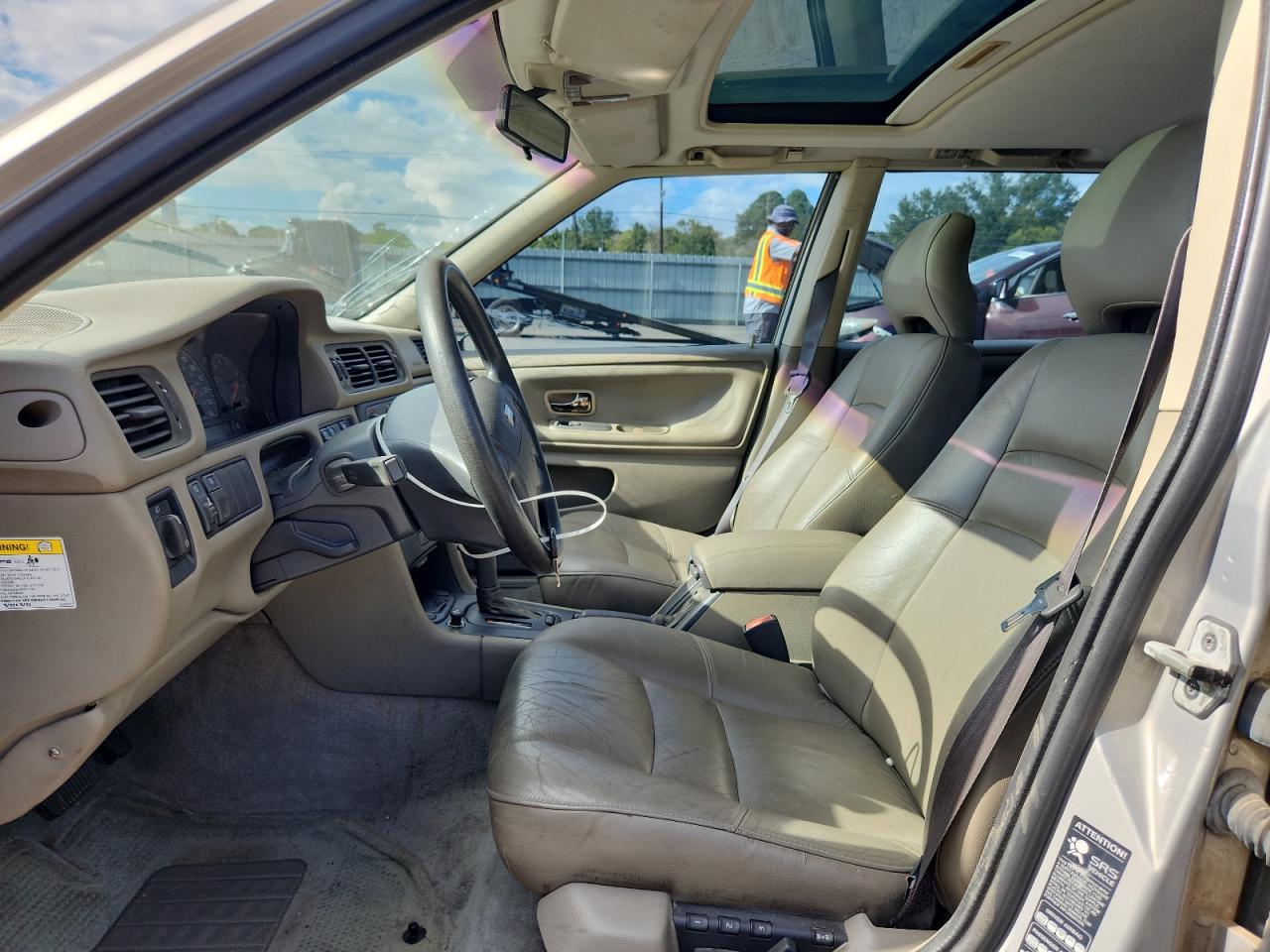 1998 Volvo S70 VIN: YV1LS5582W1553877 Lot: 84753845